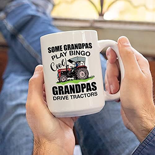 Някои дядовци Играят бинго, Стръмни дядо Карат чаши за кафе на трактори - Забавни Тракторные подаръци за трактори, земеделски производители - Новост, Керамична чаша